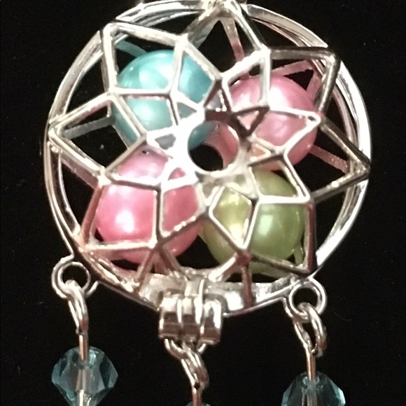 Dream catcher pendant - Picture 3 of 3